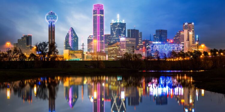 Anuncia Viva Aerobus nueva ruta de León a Dallas