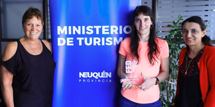 [►] La Hostería Quiñe de Caviahue fue premiada por la industria turística