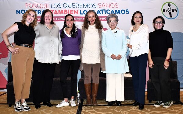 Panelistas femeninas tuvieron platica sobre cáncer de prostata