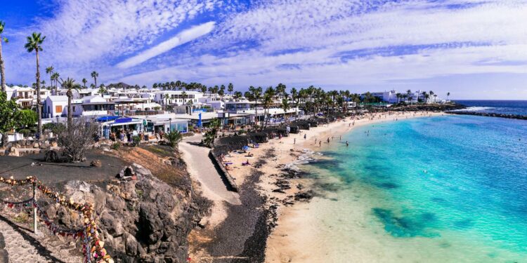 Los mejores destinos de playa de invierno (porque no todo va a ser nieve y montaña)