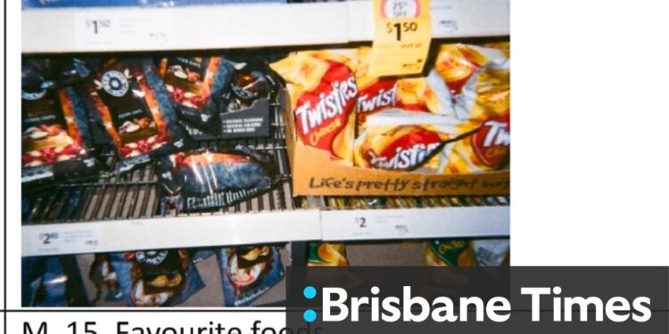 Teenagers took photos of their food. Almost half were of junk food