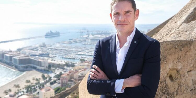 "Alicante está en la órbita para recibir alguno de nuestros cruceros de lujo"