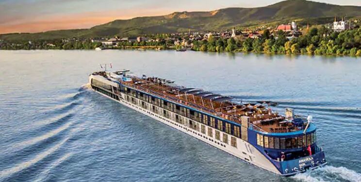 AmaWaterways presenta folleto impreso y digital con detalles de la expansión en Colombia y Portugal