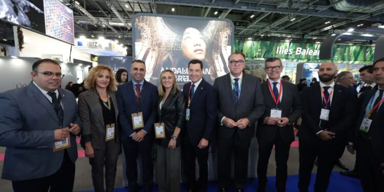 Andalucía se encamina al récord de 33 millones de turistas tras el mejor verano de la historia