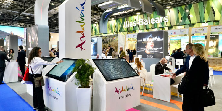 Andalucía avanza firme hacia el récord de 32 millones de turistas