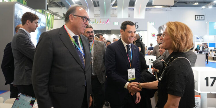 Andalucía se encamina a su mejor año turístico tras batir récord de viajeros en verano