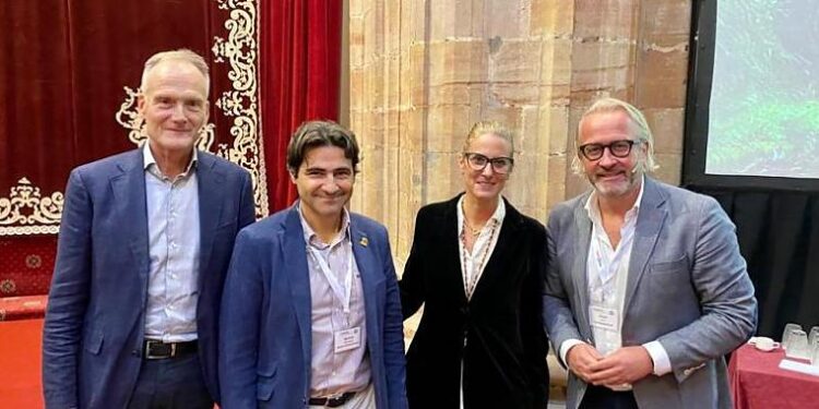 Asturias elegida sede del Congreso de la ANVR holandesa por ser ejemplo de turismo sostenible. Asturias Mundial