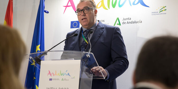 Las aerolíneas ofrecen 2,7 millones de plazas hacia Andalucía en noviembre y diciembre, un 21% más que en 2019