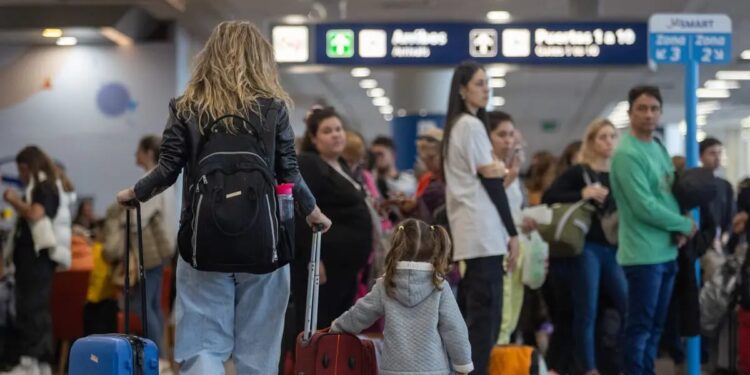 agencias de viaje piden revisar la carga impositiva para los paquetes al exterior