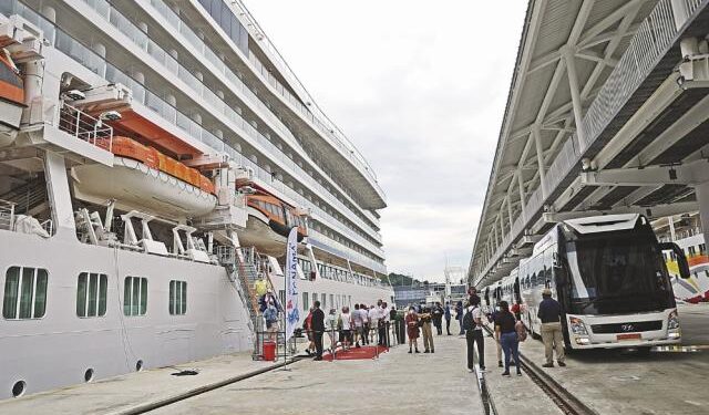 Sector turismo sufre retroceso con la cancelación de visitantes y cruceros