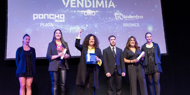 Distinguen a la Fiesta del Poncho entre las mejores del país