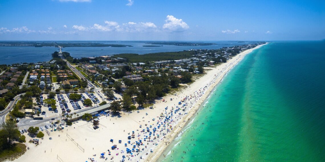 El paraíso secreto de playas de arena blanca y agua turquesa que es uno de los mejores destinos de 2024
