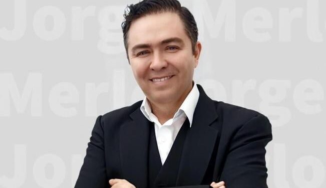 Presume notario del "Cártel del Despojo" viajes en Italia; gobierno de Oaxaca dijo que estaba detenido