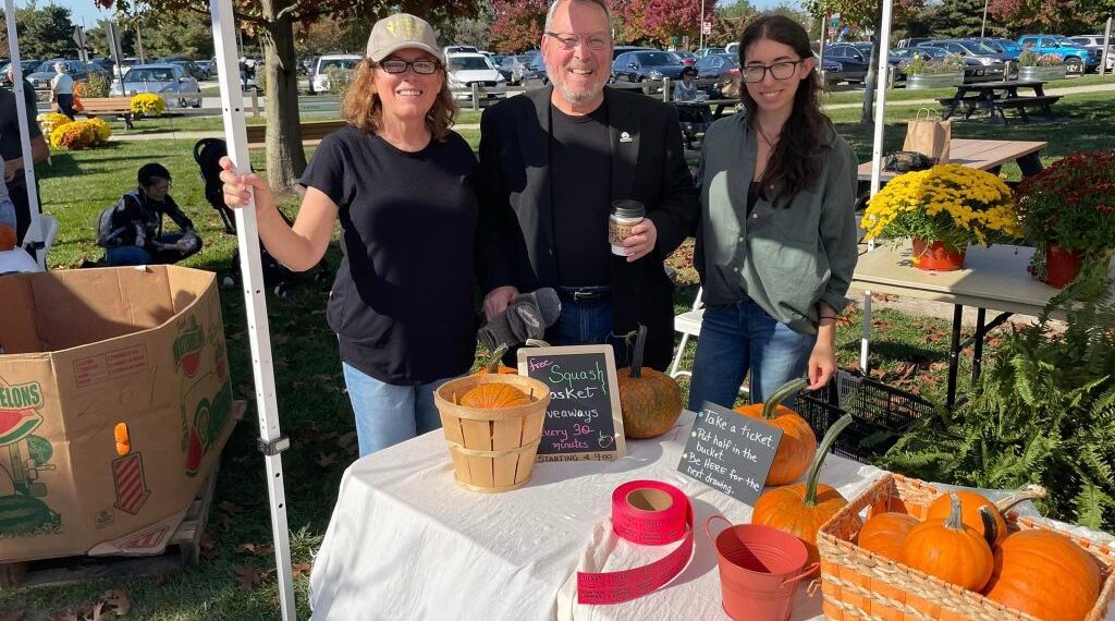Find All The Delicious Foods, Gifts and Decorations You Need at the Burlington County Holiday Farmers Market
