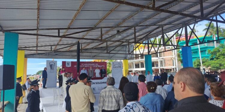 Hay que acelerar el paso en la limpieza de Topolobampo para recibir al crucero Volendam: Gerardo Vargas