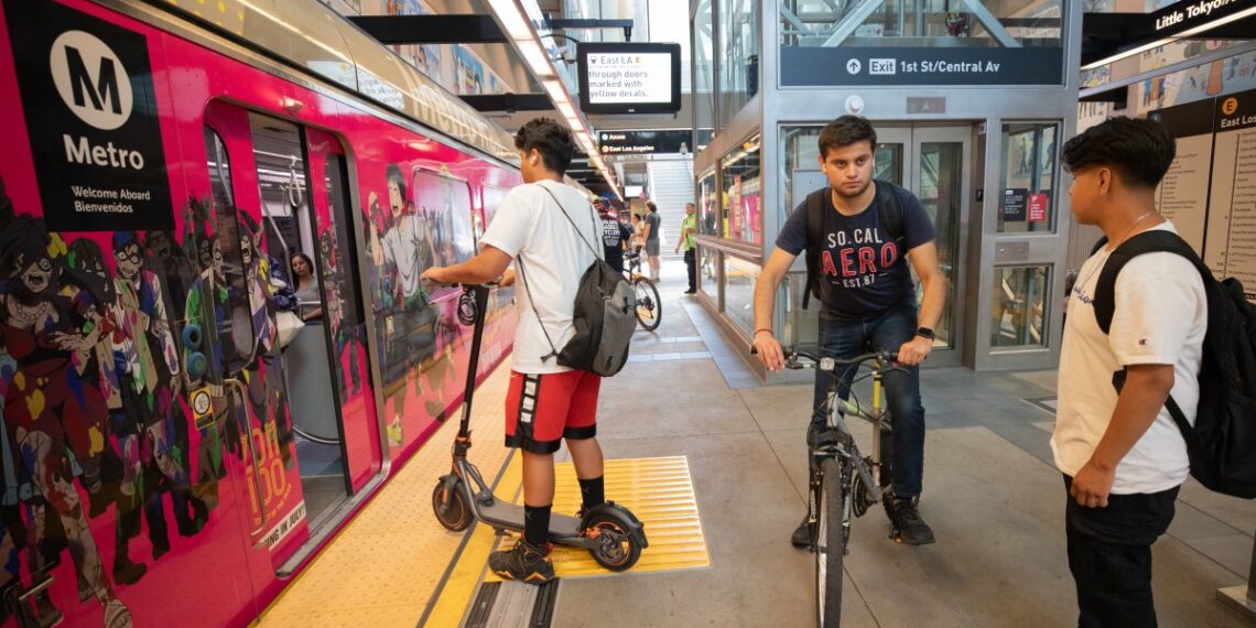LAUSD y el Metro expanden programa GoPass para ofrecer viajes gratis a estudiantes – Telemundo 52