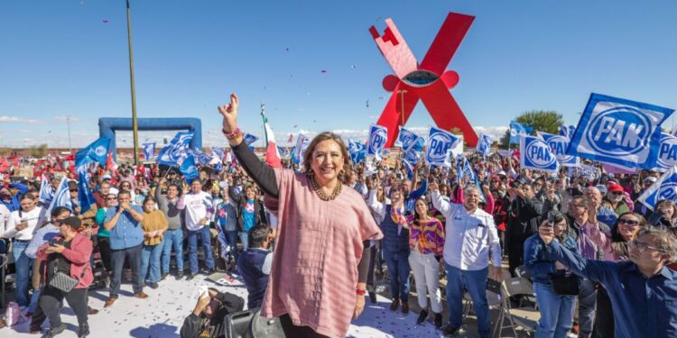 Xóchitl Gálvez se lanza contra Claudia Sheinbaum: ella significa “claudicar”