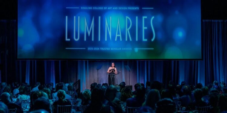 Consiguió una beca completa para estudiar cine en Estados Unidos y se gradúa como la mejor estudiante de su carrera