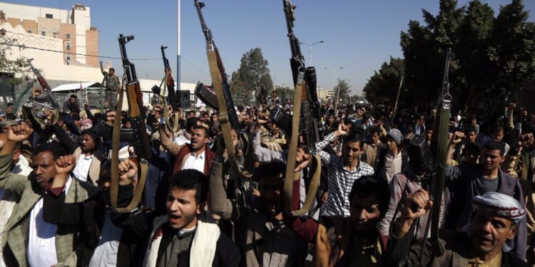 Los huthis confirman el lanzamiento de misiles de crucero contra la ciudad israelí de Eilat (sur)