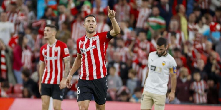 Los defensas del Athletic han marcado dos dianas