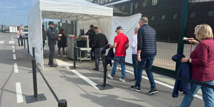 Un escáner de rayos X mejorará la seguridad en la terminal de cruceros