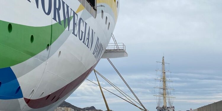 Motril recibe esta semana cuatro cruceros y cerca de 7.000 pasajeros y tripulantes