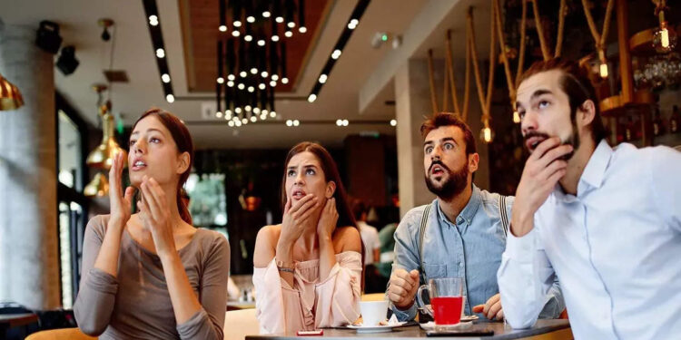 रोहित-विराट को देख पाएंगे सामने से…पहुंच जाए नोएडा के ये 4 रेस्तरां, जलवा देख बस सीटी बजा दें