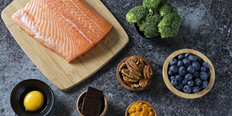 New Study Highlights How Certain Foods Help Reduce Alzheimer's Risk