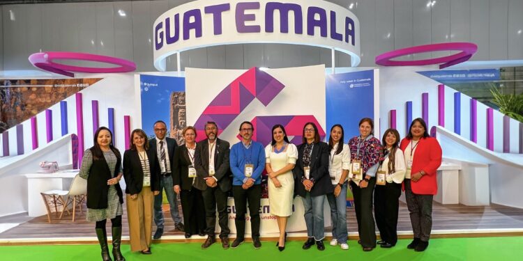 Delegación guatemalteca presente en el World Travel Market de Londres