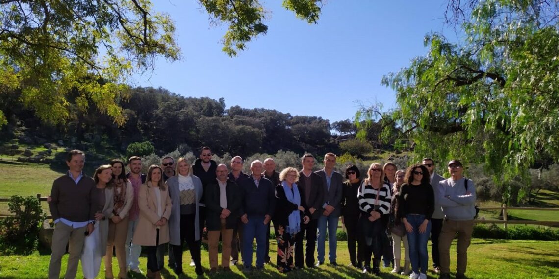 La Sierra Morena sevillana recibe a profesionales turísticos de Madrid, Barcelona y Zaragoza de la mano de Prodetur