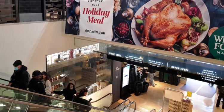 Ventas de vehículos nuevos en EU aumentarán en noviembre por la fuerte demanda