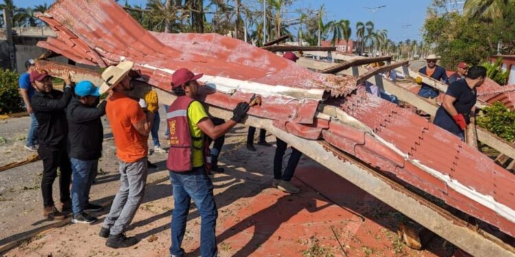 Tardará Acapulco dos años para reconstruirse, según estimaciones de empresarios 