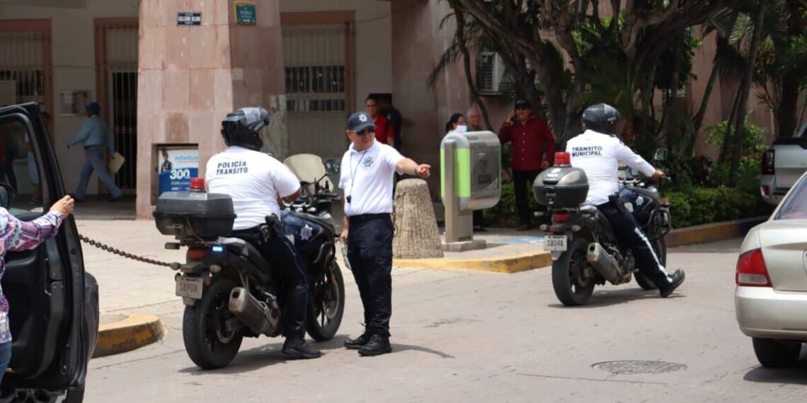 Hay vigilancia especial para brindar seguridad en la convención de cruceros turísticos en Mazatlán