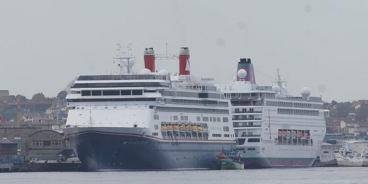 Las borrascas se ceban con los cruceristas británicos rumbo a Vigo