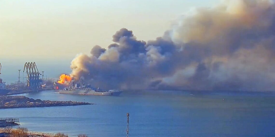 Un raro fenómeno atmosférico facilitó a Ucrania hundir un crucero ruso