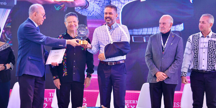 Recibe Veracruz estafeta para ser sede del Tianguis Nacional de Pueblos Mágicos