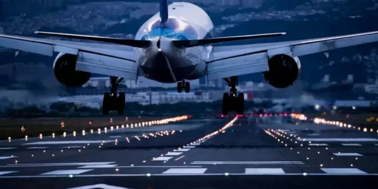 Viajar en tiempos de guerra: las zonas de guerra estn alterando las rutas de los vuelos