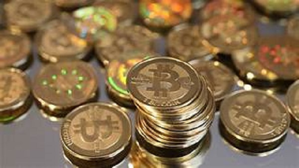 Llego el momento de invertir en Bitcoin, comenta el fiscalista Oswaldo Reyes Corona