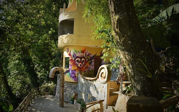 Descubre este proyecto de hospedaje surreal en Xilitla