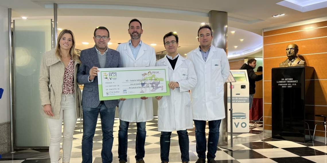 La Cursa de la Dona Vicky Foods entrega el dinero recaudado para la investigar el cáncer de mama