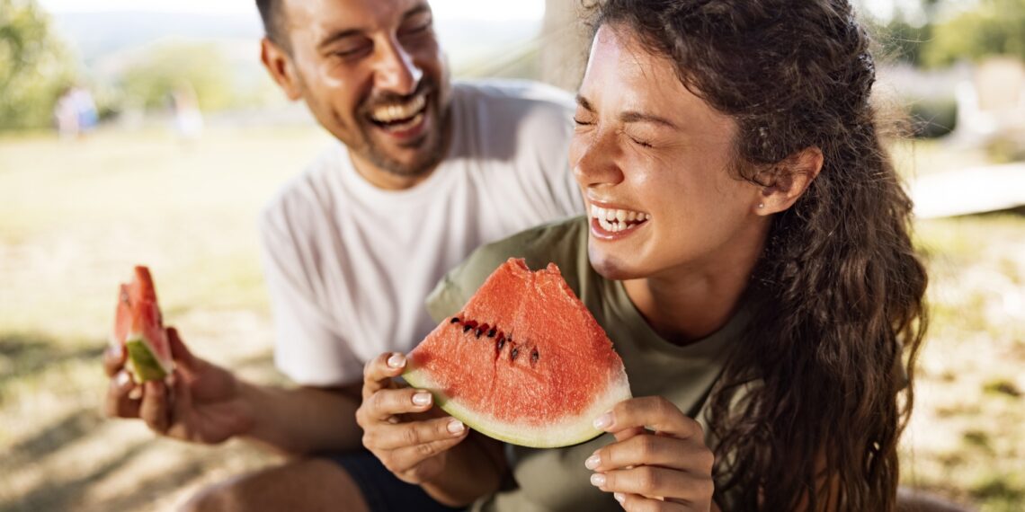 Scientists discover the 17 foods that can make you more attractive