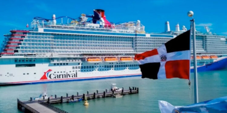Cinco cruceros y cifra récord de visitantes a Puerto Plata