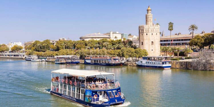 Cruceros Torre del Oro, una opción diferente para conocer Sevilla