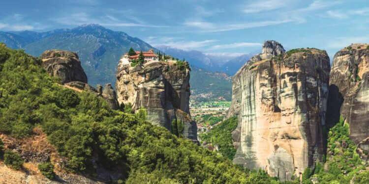 CroisiEurope presenta su nuevo crucero por la antigua Grecia y Meteora