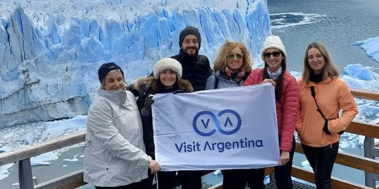 PROMOCION TURÍSTICA. Agentes de Viaje de España visitan El Calafate