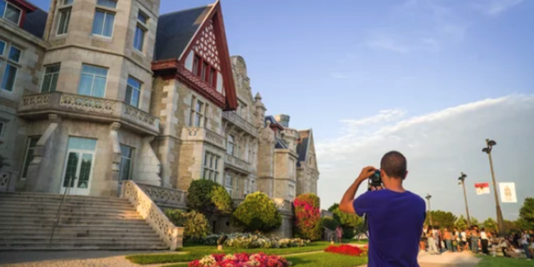 La industria turística española recibe un impulso económico