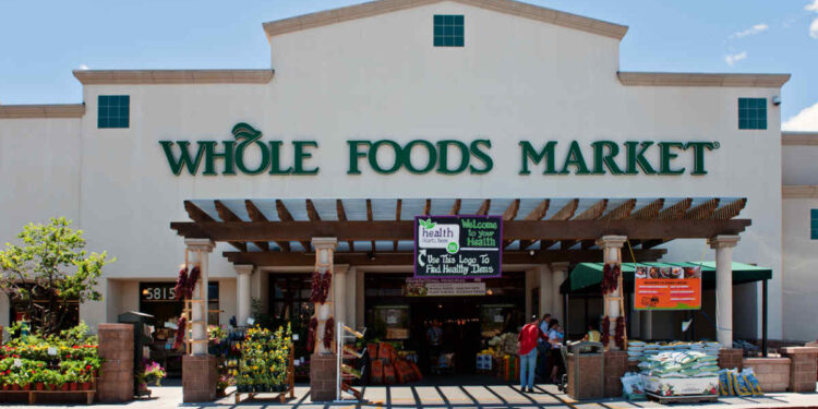 Whole Foods Ban on Black Lives Matter Logo Is Lawful, NLRB Judge Rules