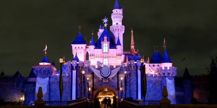 ¿Cuál es la mejor temporada para ir a Disneyland desde Colombia?