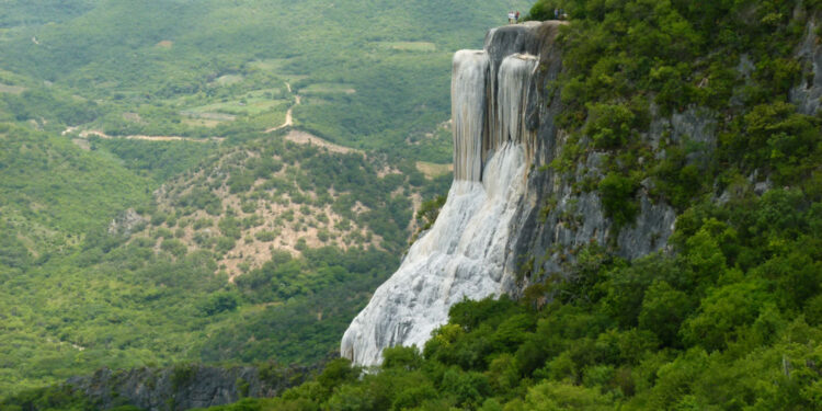 5 lugares imperdibles que debes visitar en tu próximo viaje a Oaxaca