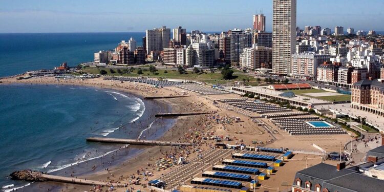 ¿Cuáles son los mejores destinos del país para vacacionar en verano según la IA?